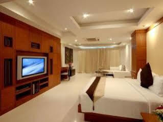 Rayaburi Beach Club Patong Bagian luar foto